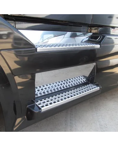 TXTV-1406 - Volvo VN Models Front Kick Panel Trim (2003+)