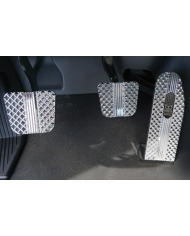 RW235-7-KW  Pyramid Diamond Crown