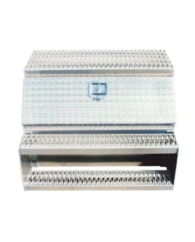 UP50201-18"L X 25"W X 28"H Aluminum Step Saddle Box