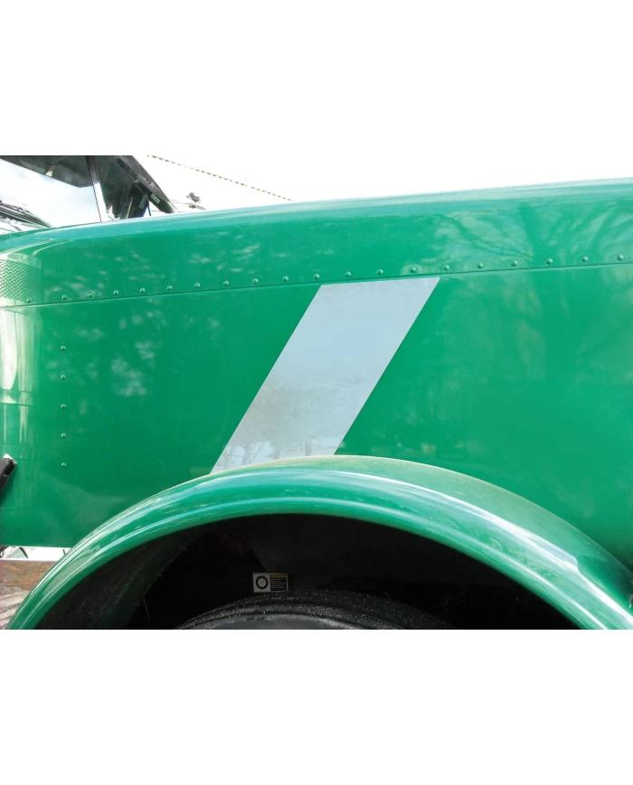 (CARD) STAINLESS 2007+ PETERBILT 389 HOOD EMBLEM STRIP ACCENT