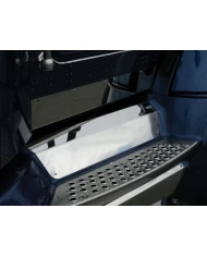 (BOX) STAINLESS 2010+ KENWORTH T660 (EPA) FRONT UPPER STEP KICK PLATE