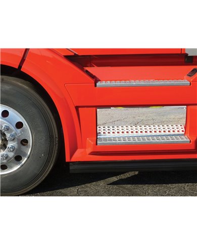(CARD) STAINLESS 2006+ VOLVO VNL FRONT LOWER STEP KICK PLATE (CARD) STAINLESS 2006+ VOLVO VNL FRONT LOWER STEP KICK PLATE
