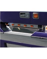 (BOX) STAINLESS 2003+ VOLVO VN FRONT UPPER FAIRING KICK PLATE