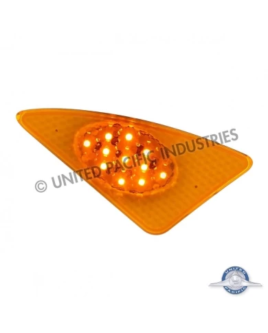 (CARD) 2008+ KENWORTH T660 11 AMBER LED FENDER SIGNAL LIGHT - PASSENGER (CARD) 2008+ KENWORTH T660 11 AMBER LED FENDER SIGNAL LIGHT - PASSENGER