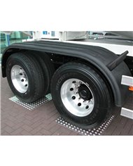 133" Fully Ribbed Poly Full Fender (39" - 55" - 39") 133" Fully Ribbed Poly Full Fender (39" - 55" - 39")