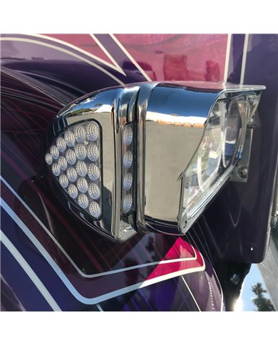 Peterbilt Side Headlight Triangle Clear Amber LED (24 Diodes) Peterbilt Side Headlight Triangle Clear Amber LED (24 Diodes)