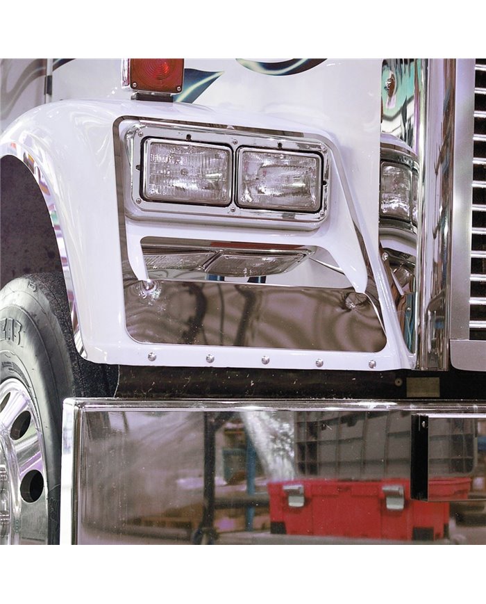 Freightliner Classic Fender Guard (1993-2006) Freightliner Classic Fender Guard (1993-2006)