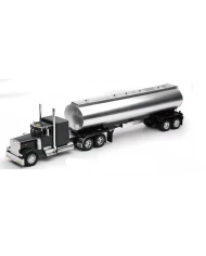 NRYSS-10583 - 1/32 PETERBILT 379 PNEUMATIC DRY BULK TRAILER NRYSS-10583 - 1/32 PETERBILT 379 PNEUMATIC DRY BULK TRAILER